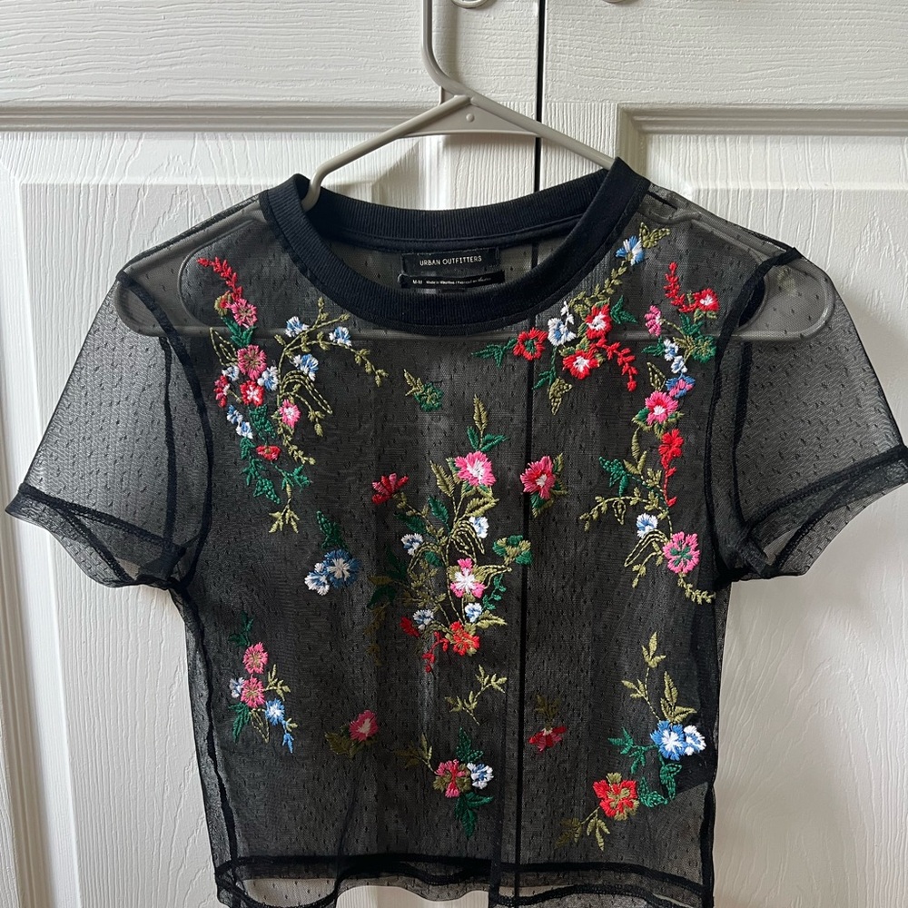 URBAN OUTFITTERS sheer floral embroidered crop top